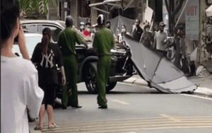 Hà Nội: Nghi “ngáo đá”, tài xế xe điên gây láo loạn trên phố Thụy Khuê
