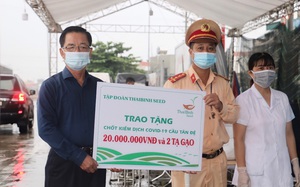 ThaiBinh Seed tặng quà cho tuyến đầu phòng, chống dịch covid-19