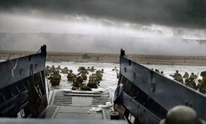 2 triệu lính Đồng minh đổ bộ lên bờ biển Normandy