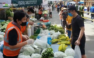 TP. HCM: Lần đầu tiên một quận nội thành cho người dân tự đi chợ bằng “thẻ xanh” 