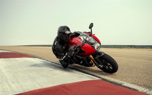 Triumph Speed Triple 1200 RR sẽ có giá 20.950 USD