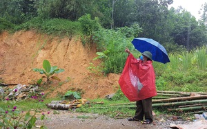 Đồi Vó Nước &quot;nứt toác&quot; vì mưa lớn, Ninh Bình di dời khẩn cấp nhiều hộ dân