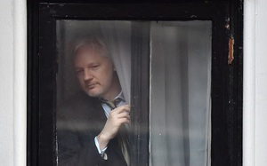 CIA và kế hoạch bí mật bắn thủng lốp máy bay chở ông trùm Wikileaks Assange