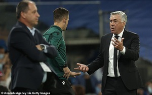 Real Madrid thua sốc ở Bernabeu, HLV Ancelotti vẫn "né" trách nhiệm