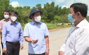 Quảng Ngãi: Chủ tịch tỉnh chỉ đạo gỡ vướng 2 dự án đường nội thành thi công “rùa bò” 
