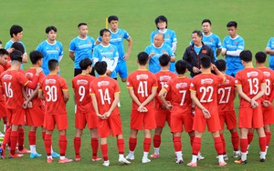HLV Park Hang-seo gây "sốc" trong danh sách ĐT Việt Nam đấu Trung Quốc