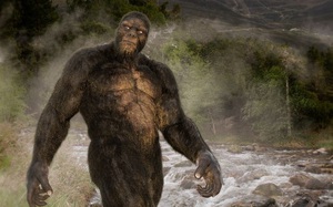 Kinh hoàng khoảnh khắc người đàn ông bị quái vật Bigfoot cao gần 5m tấn công
