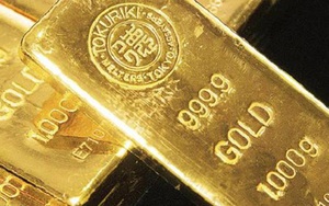 Giá vàng hôm nay 10/1: Vàng trong nước tiến sát ngưỡng 62 triệu đồng/lượng, thế giới bán tháo mạnh