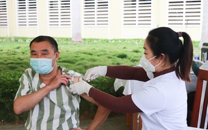  Sơn La: Tiêm vaccine phòng Covid-19 cho can phạm, phạm nhân   