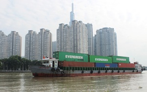Đứt gãy chuỗi logistics khiến doanh nghiệp xuất khẩu TP.HCM điêu đứng