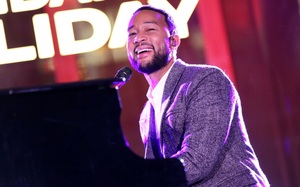 John Legend chọn đồ uống &quot;đặc sản&quot; nào ở Việt Nam?