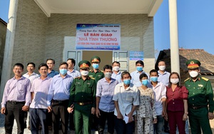 Báo NTNN/Điện tử Dân Việt bàn giao nhà tình thương cho người nghèo ở huyện Krông Nô (Đắk Nông)