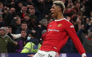 Giúp M.U có 3 điểm quý giá, Rashford đi vào lịch sử M.U