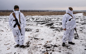 Ảnh lực lượng Ukraine trên chiến tuyến: 'Căng não' đợi cuộc tấn công tiềm năng 