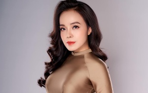 Ca sĩ Lan Anh: “Đĩa bolero của tôi vừa ra lò đã có hàng nghìn người đăng ký, thu thừa vốn đầu tư” 