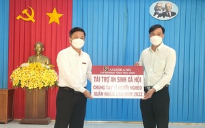 Agribank chi nhánh Trà Vinh dành 500 triệu đồng tặng quà Tết cho gia đình chính sách, hộ nghèo