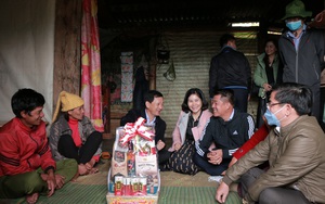 Tập đoàn Hùng Nhơn chia sẻ khó khăn, tặng quà tết cho hàng nghìn người nghèo các tỉnh Tây Nguyên