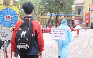 Hà Nội: Thêm 1 quận chuyển sang "vùng cam", học sinh dừng học trực tiếp từ ngày 8/1