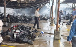 &quot;Bà hỏa&quot; thiêu rụi hàng trăm xe máy của công nhân ở Nam Định