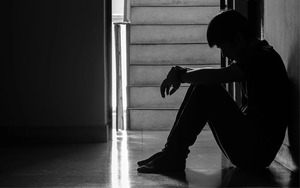 Bị ép "chạy theo thành tích", nam học sinh trầm cảm, muốn tự sát phải nhập viện
