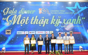 Gala 10 năm Chương trình Tự hào Nông dân Việt Nam: Xúc động &quot;Một thập kỷ xanh&quot;