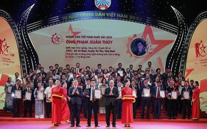 Chủ tịch nước Nguyễn Xuân Phúc kỳ vọng nông dân Việt Nam xuất sắc sẽ thành những doanh nhân tiêu biểu