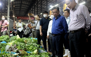 Bộ trưởng Lê Minh Hoan: Kiểm tra thực phẩm trong chợ, thấy lo thực phẩm ngoài chợ