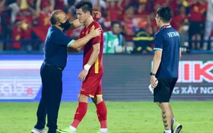Dàn sao bóng đá Việt phản ứng ra sao khi HLV Park Hang-seo quyết định chia tay ĐT Việt Nam?