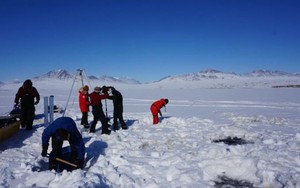 Khí hậu nóng lên có thể làm tăng nguy cơ "lan tràn virus" ở Bắc Cực