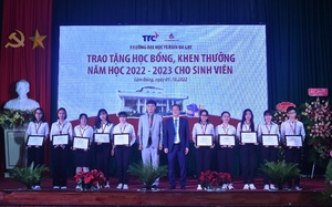 Lễ khai giảng năm học 2022 - 2023 Trường Đại học Yersin Đà Lạt