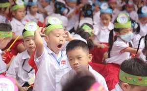Chuyên gia giáo dục: &quot;Vì sao ngày học của học sinh Việt Nam quá dài?&quot;