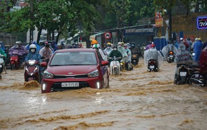 Chỉ hơn 1 tuần sau trận mưa lịch sử, Đà Nẵng lại ngập do mưa lớn