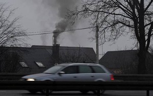 Thiếu khí đốt từ Nga, người dân Ba Lan phải đốt rác để sưởi ấm