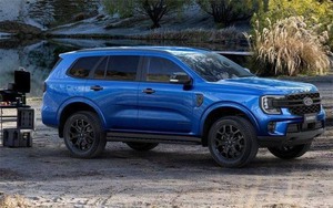 Ford Everest 2023 cập nhật phiên bản Sport RWD với giá hơn 1 tỷ đồng