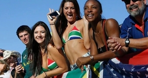 Tin bất ngờ: Nới lỏng lệnh cấm quan hệ tình dục với du khách tới xem World Cup 2022