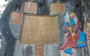 Thanh Hoá đề nghị xử lý nghiêm vụ chùa Quan Thánh 300 năm tuổi bị tô vẽ lòe loẹt