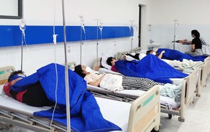 Khánh Hoà: Nhiều học sinh nôn ói phải nhập viện, nghi do ngộ độc thực phẩm