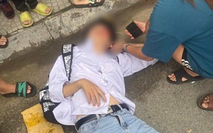 Bị vây đánh hội đồng bằng gậy, một học sinh ở Bắc Ninh ngã gục, ngất trên đường