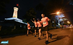 10 nghìn VĐV dự VnExpress Marathon Hanoi Midnight 2022 tranh 1,5 tỷ đồng tiền thưởng