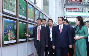 Thủ tướng Phạm Minh Chính dự khai mạc triển lãm ảnh Tây Nguyên xanh hài hòa - bền vững