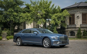 Bentley Flying Spur Hybrid ra mắt tại Việt Nam, giá từ 16,8 tỷ đồng