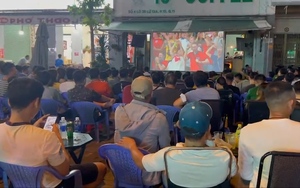 Không khí World Cup 2022 rộn rã tại Sài Gòn