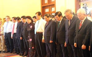 Tổ chức trọng thể lễ dâng hương cố Thủ tướng Võ Văn Kiệt tại Vĩnh Long