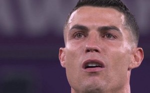 Rơi nước mắt tại World Cup 2022, Ronaldo bị... chế nhạo 