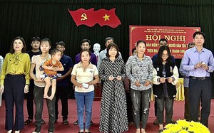 Thanh Sơn (Phú Thọ): Gần 1.500 người dân tộc thiểu số được tặng thẻ BHYT