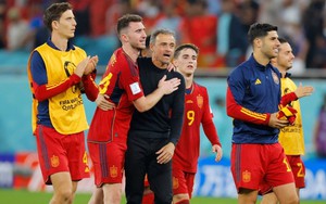 HLV Enrique "thả cửa" cầu thủ Tây Ban Nha “làm chuyện ấy” dịp World Cup 2022