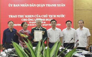 Quận Thanh Xuân trao Thư khen của Chủ tịch nước cho ông Lê Đình Duật