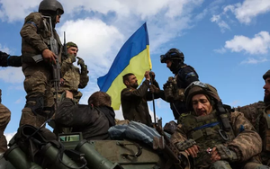 Ukraine tuyên bố Nga bỏ rơi hàng loạt trạm kiểm soát ở Kherson