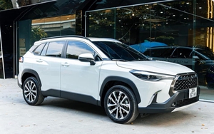 Chưa đăng kiểm, Toyota Corolla Cross biển &quot;Vip&quot; rao bán giá &quot;sốc&quot;