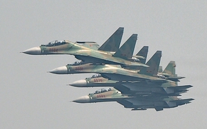 Ảnh ấn tượng tuần: Tiêm kích Su-30 thao diễn trên bầu trời và khu tái định cư cho 108 hộ dân tại Hà Nội